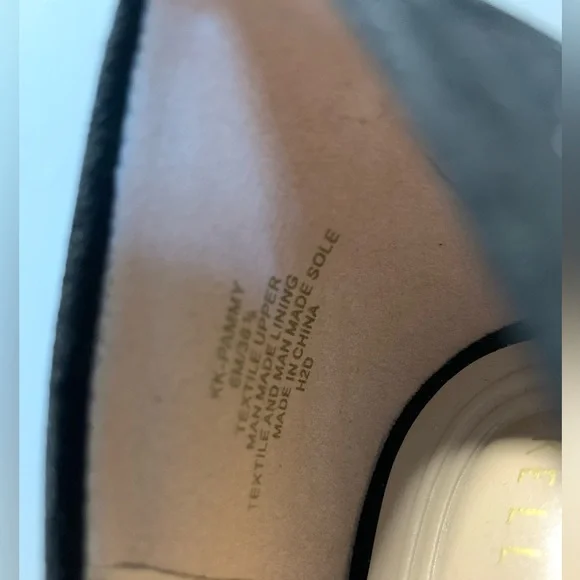 Kelly & Katie Black Suede Heels Size 6 - Picture 5 of 8